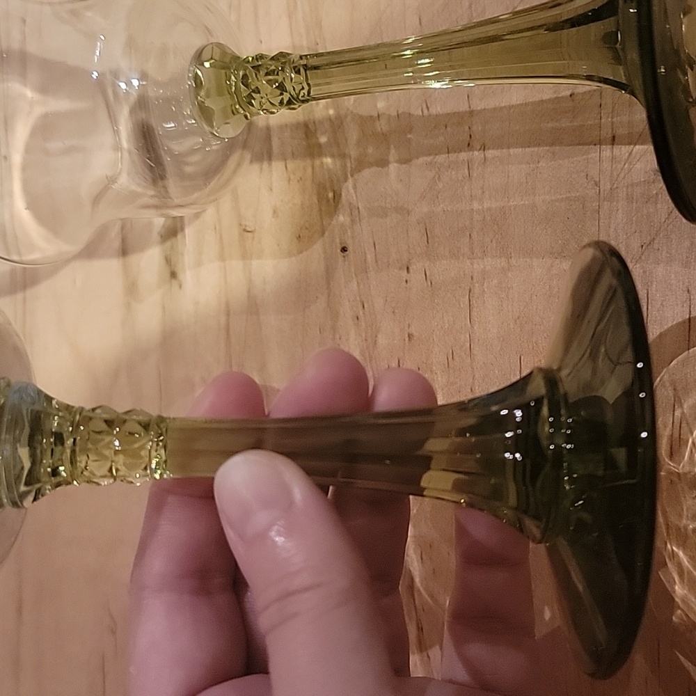 Partylite Radiant Glow Stemmed Trio VotiveTealight Candleholder Set - Picture 7 of 7